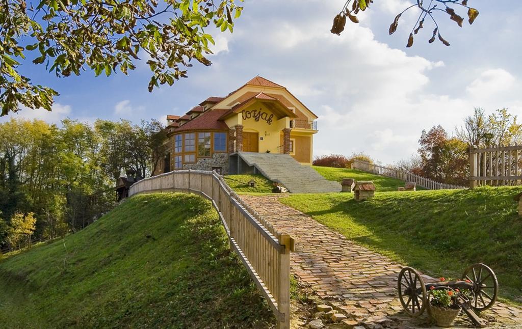 Guest House Kozjak Začretje Extérieur photo